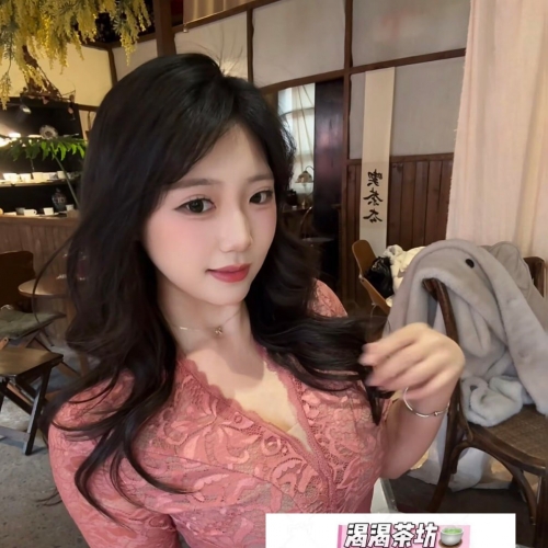 水滴款巨乳妹子！