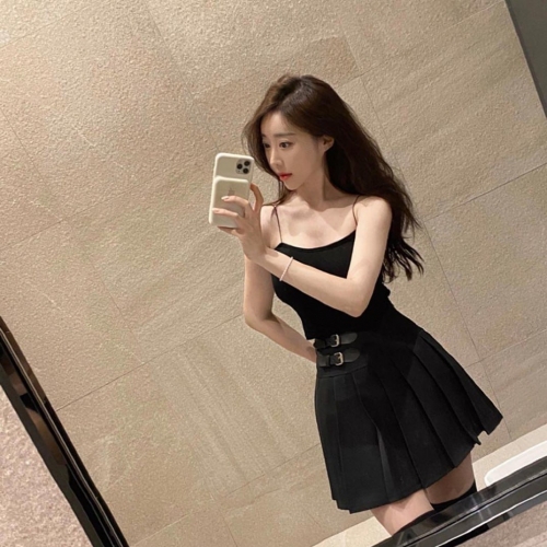 娃娃 165cm  51kg E+ 30歲 丰滿胸部窈窕身材 很溫柔 體貼  很討哥哥的歡心  床上配合度高