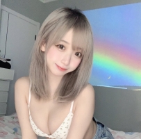 優米 159.E.46.22歲 甜甜的微笑和童顏巨乳的外型，超可愛的外表又能捕獲多少人的心呢