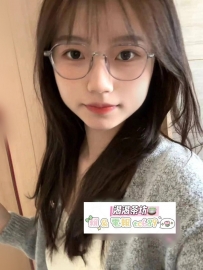 #南部8000 155/43/D 19歲 金金 眼鏡萌妹 很有藝術細胞 師範大學美術系學生 超小隻好操