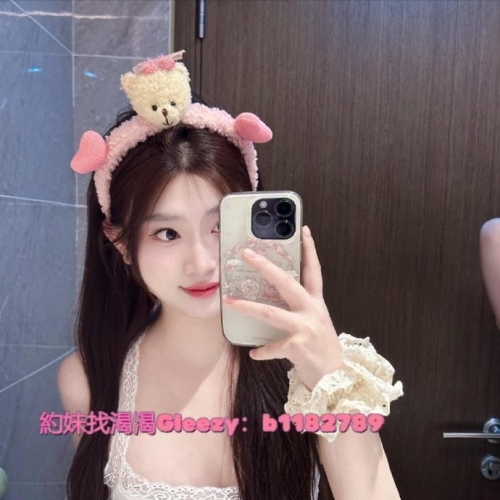 夏天164.47.C.22歲   #北部  8k 大二學生妹 很青澀  外貿協會的福音  白嫩 配合度超高