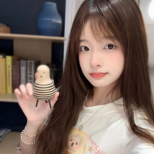 😀奈雪 153cm.B.40.18歲 😀 #妖妖雙北新竹推薦 在校學生妹，小隻乖巧嬌羞少女初體驗，