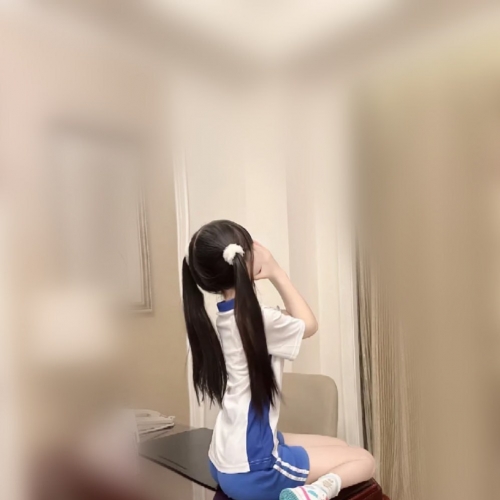 藝名：小可兒 155  B  20歲  40kg 福利：今天半價約