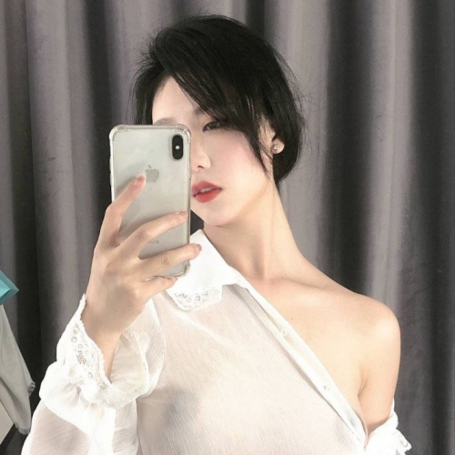 車展嫩摸 魔鬼身材 天使臉蛋  腰力好 口技堪稱一絕