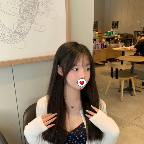 🍄芊芊  156cm C 42. 19歲 🍓 🍄 #妖妖台中彰化推薦 #學生妹兼職笑起來超甜 皮膚白皙