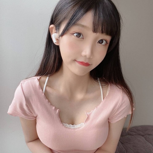 ⚠️ #妖妖台南高雄推薦  💕 藝名：晚晚 💕 身材： 154.D+.43kg 20歲 💕 服務：#免費