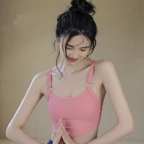 ⭐甄姬 160cm 45kg 24歲 C奶 #中部特別推薦 #又瘦又白又翹臀  清秀動人 #一直都是靠玩